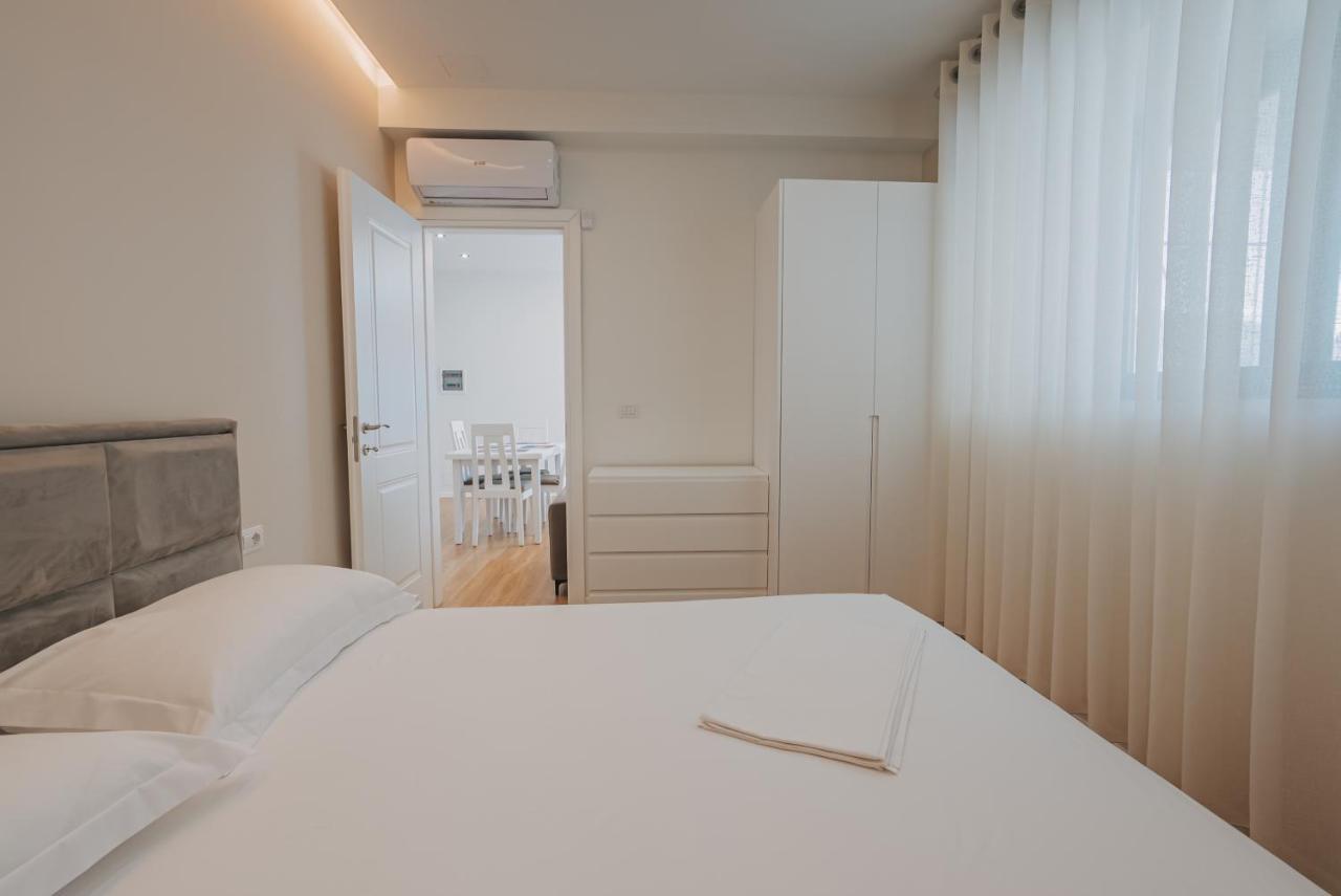 Jd Luxury Apartments فلورا المظهر الخارجي الصورة