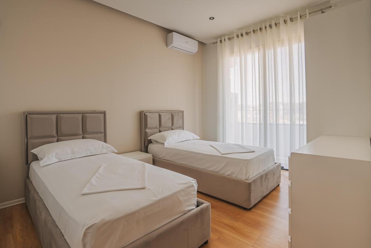 Jd Luxury Apartments فلورا المظهر الخارجي الصورة