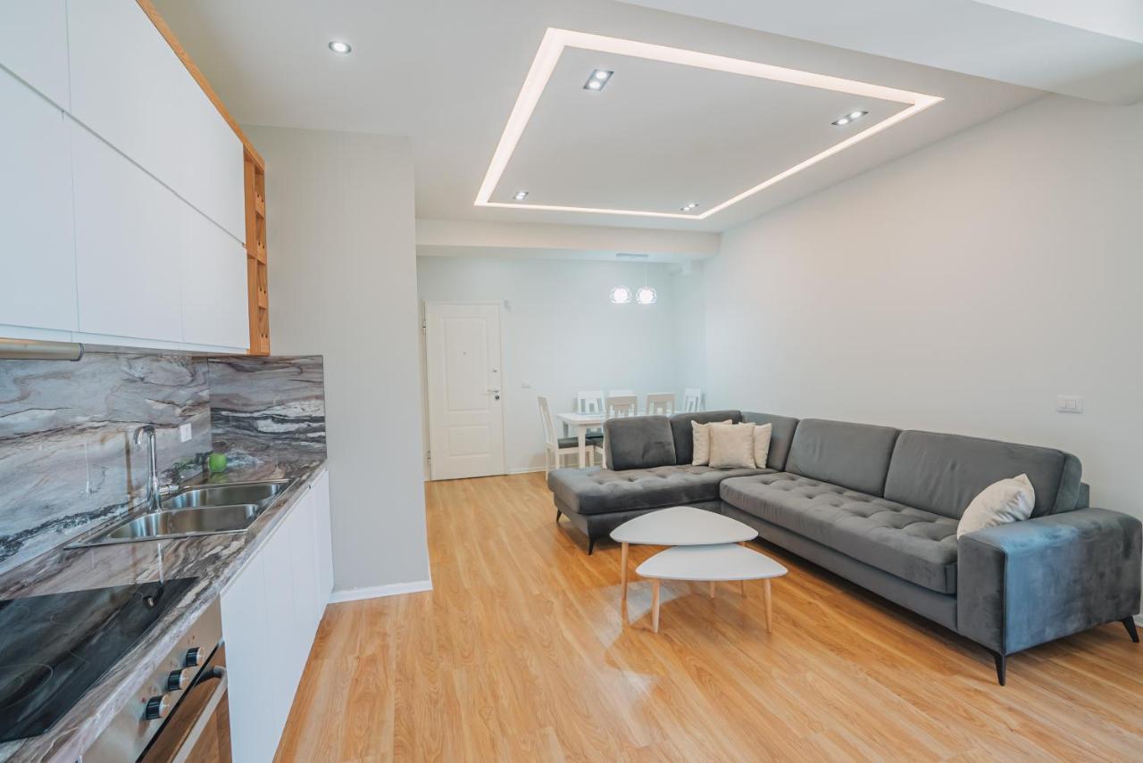 Jd Luxury Apartments فلورا المظهر الخارجي الصورة